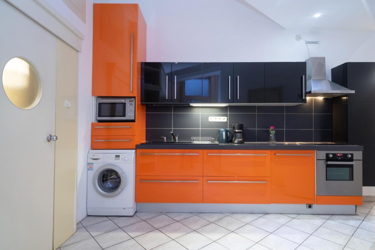Kiraly Central Apartment With Free Parking And Ac บูดาเปสต์ ภายนอก รูปภาพ